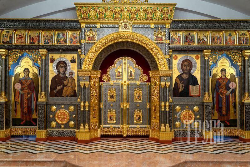 Традиционный православный иконостас